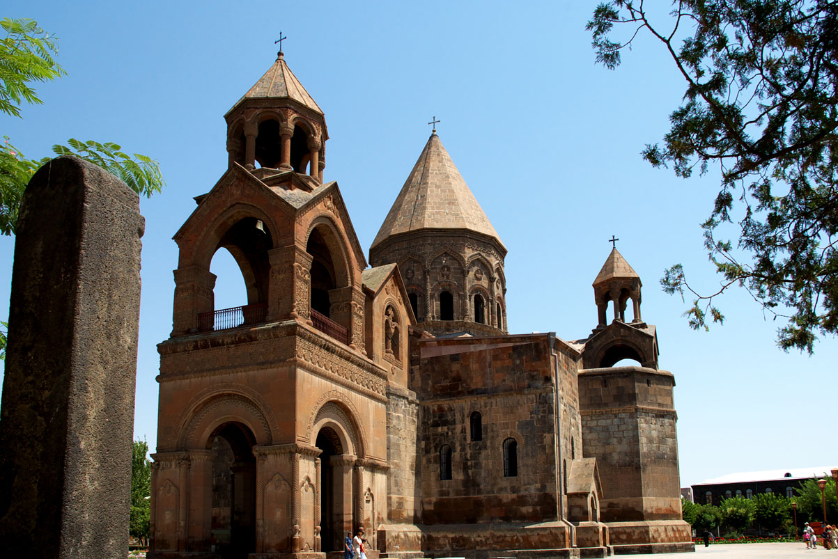 Էջմիածին և Զվարթնոց